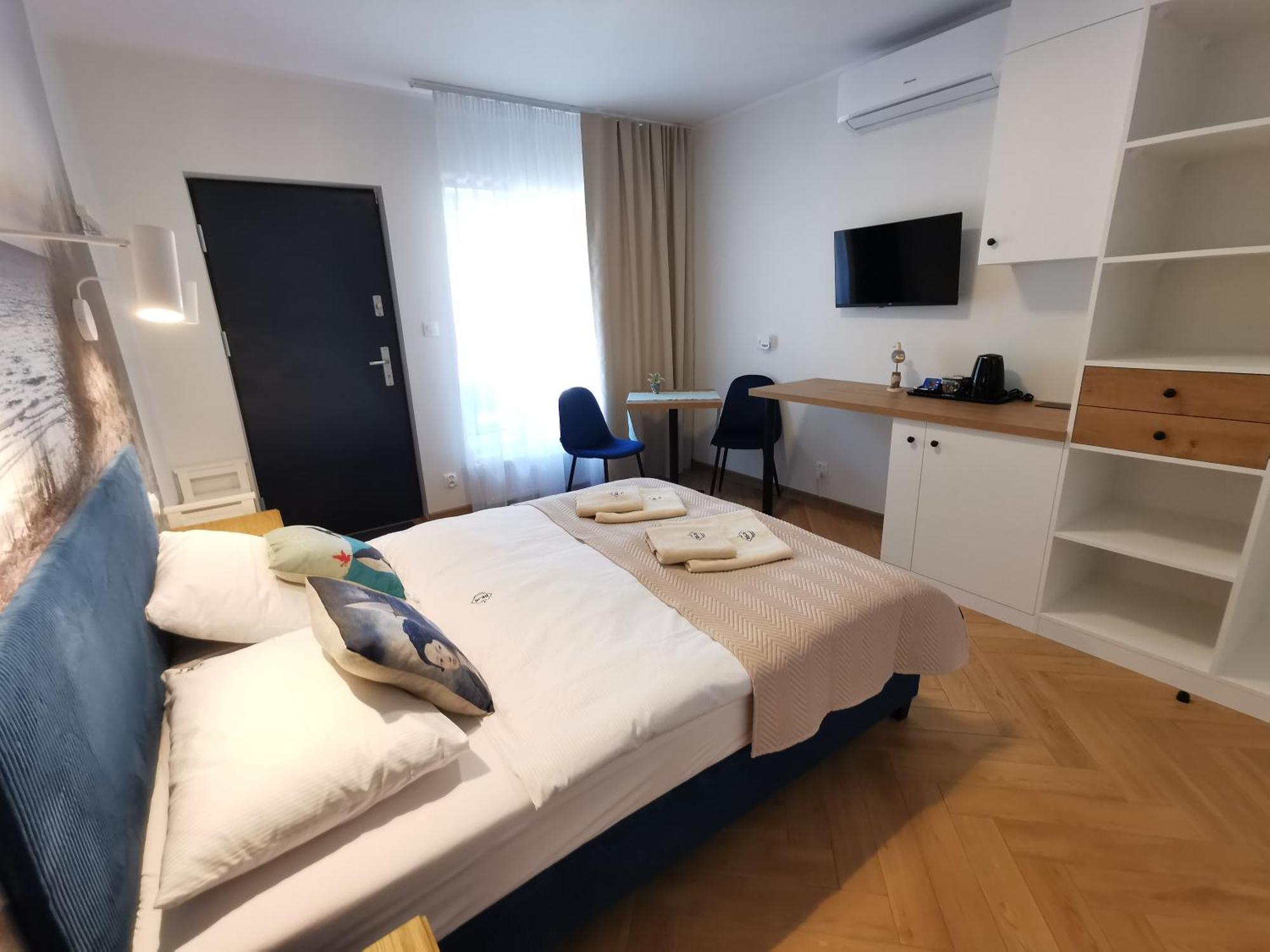 Dom Goscinny Z Restauracja - Rejs Dziwnów Buitenkant foto